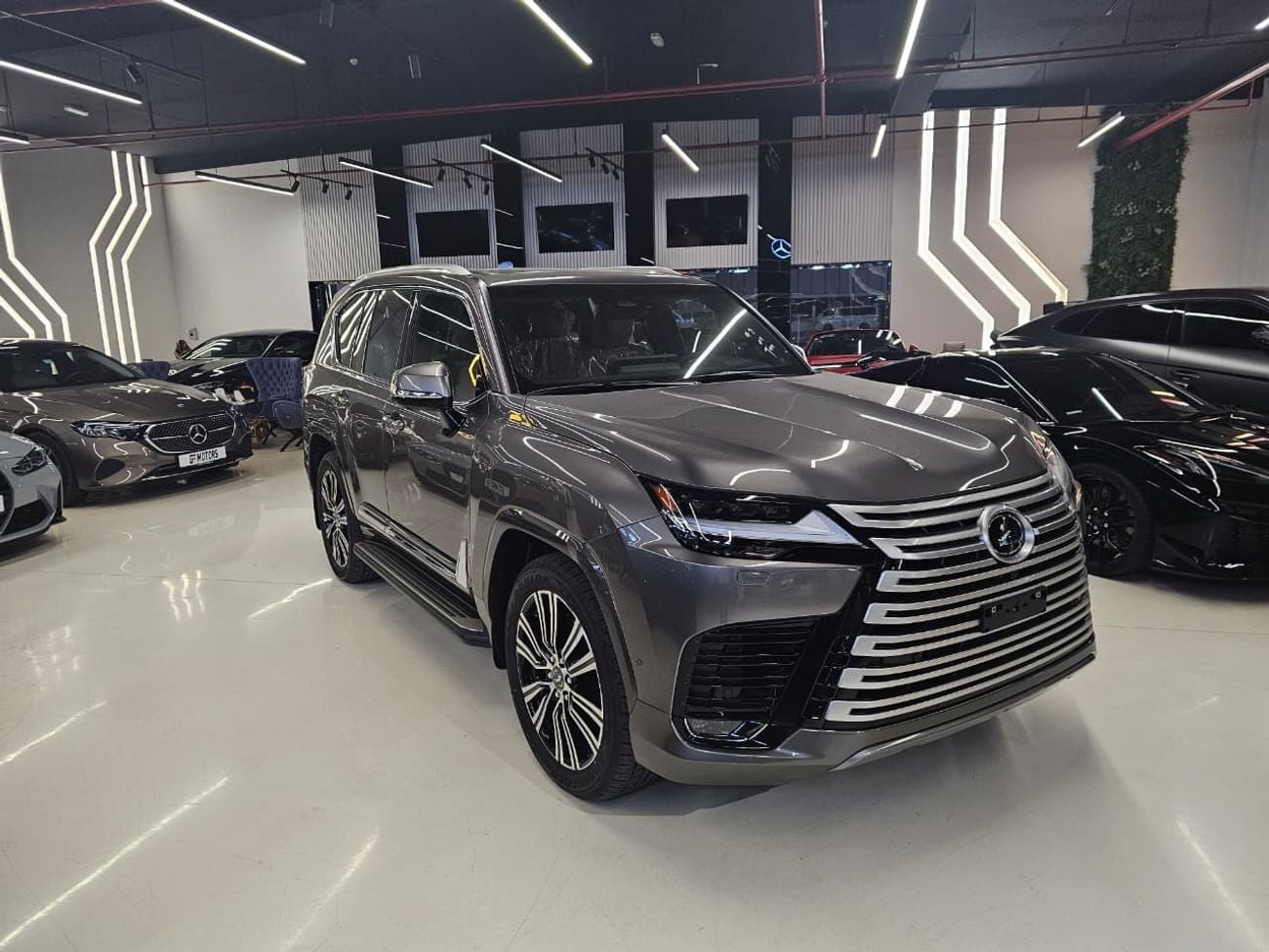 Lexus LX700h SIGNATURE 2026 Lexus LX 700h Signature Hybrid I ALFUTTAIM GCC Specs