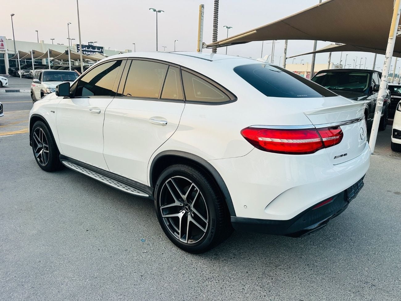 مرسيدس بنز GLE 43 AMG ستاندارد