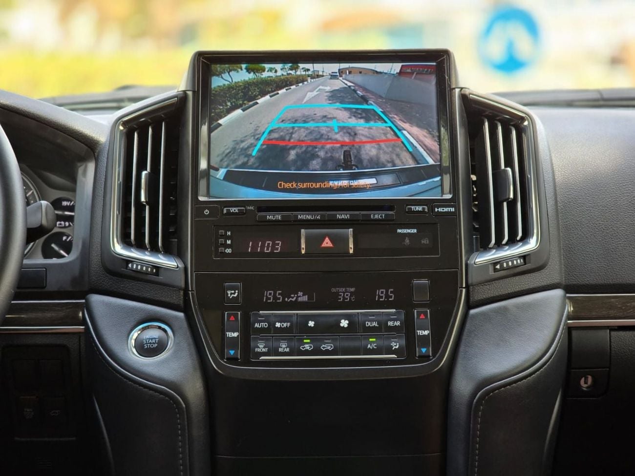 تويوتا لاند كروزر GXR GT سيارة GXR جراند تورينج بمواصفات GCC بحالة ممتازة