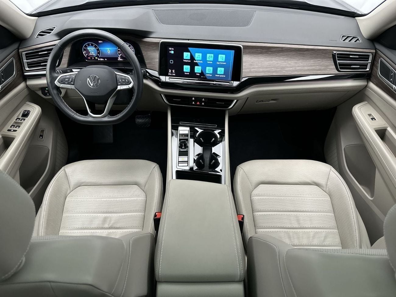 Volkswagen Teramont COMFORTLINE with Sunroof - Leather Seats 2L | VW Certified | Well Maintained