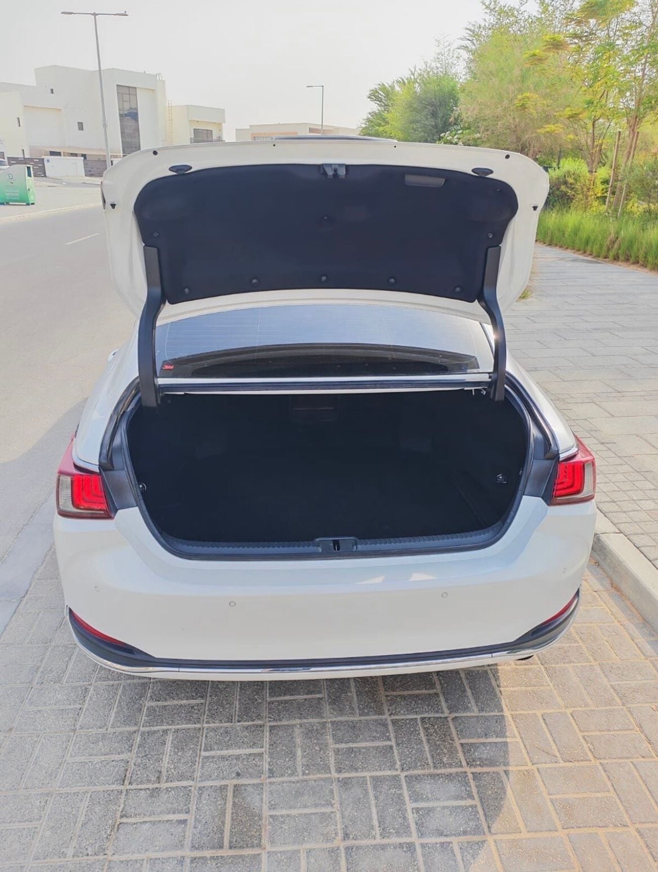 لكزس ES300h PREMIER