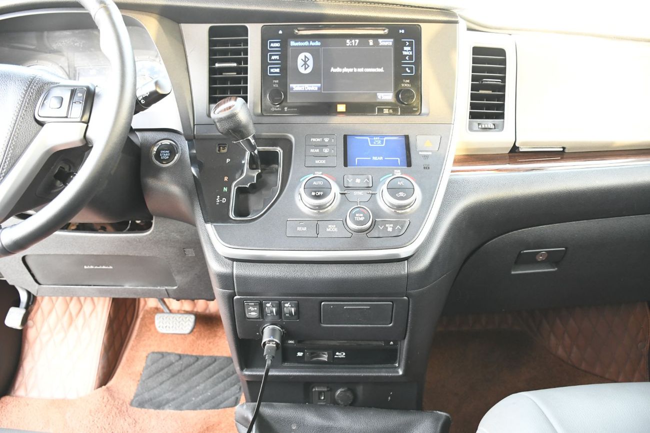 Toyota Sienna LIMITED 3.5L fully loaded for USE UAE AND EXPORT
