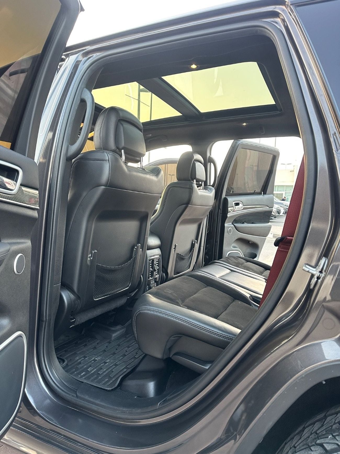 Jeep Grand Cherokee SRT