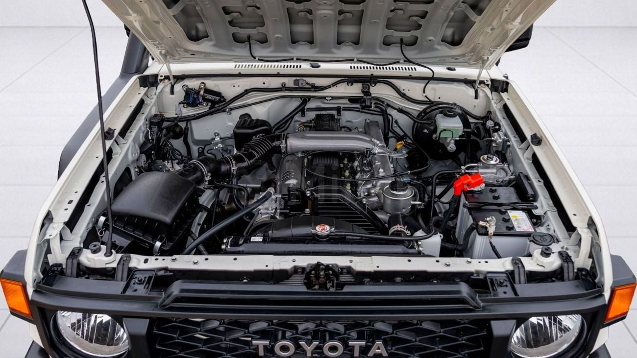 Toyota Land Cruiser Pickup 70 SNORKEL | 2-YEAR WARRANTY + SERVICE AVAILABLE | IN-HOUSE FINANCING