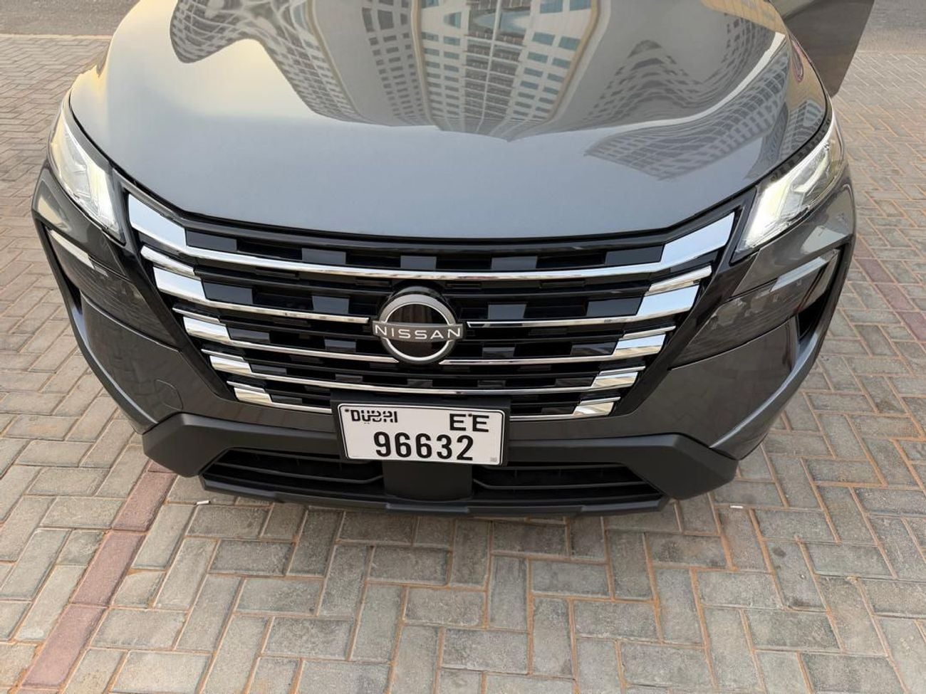 نيسان روج SV
