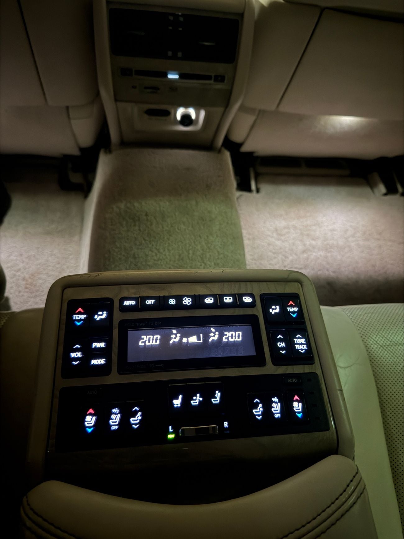 Lexus LS460 PLATINUM LWB 4ST