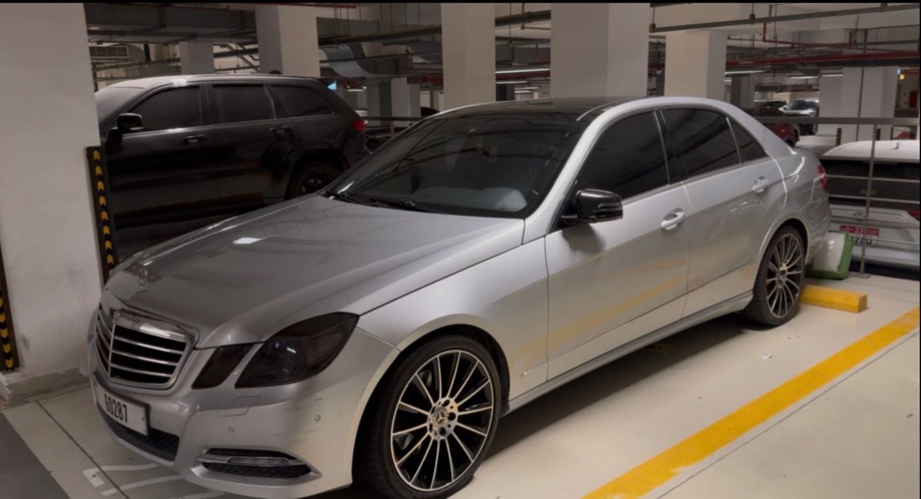 Mercedes Benz E300 ELEGANCE
