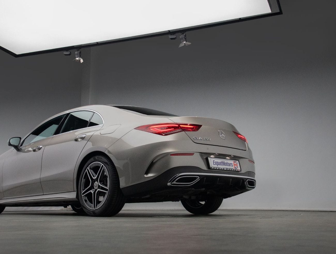 Mercedes Benz CLA250 STANDARD