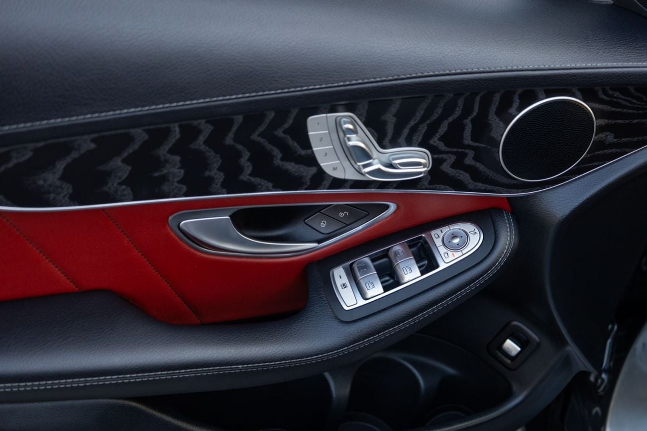 Mercedes Benz GLC200 PREMIUM PLUS