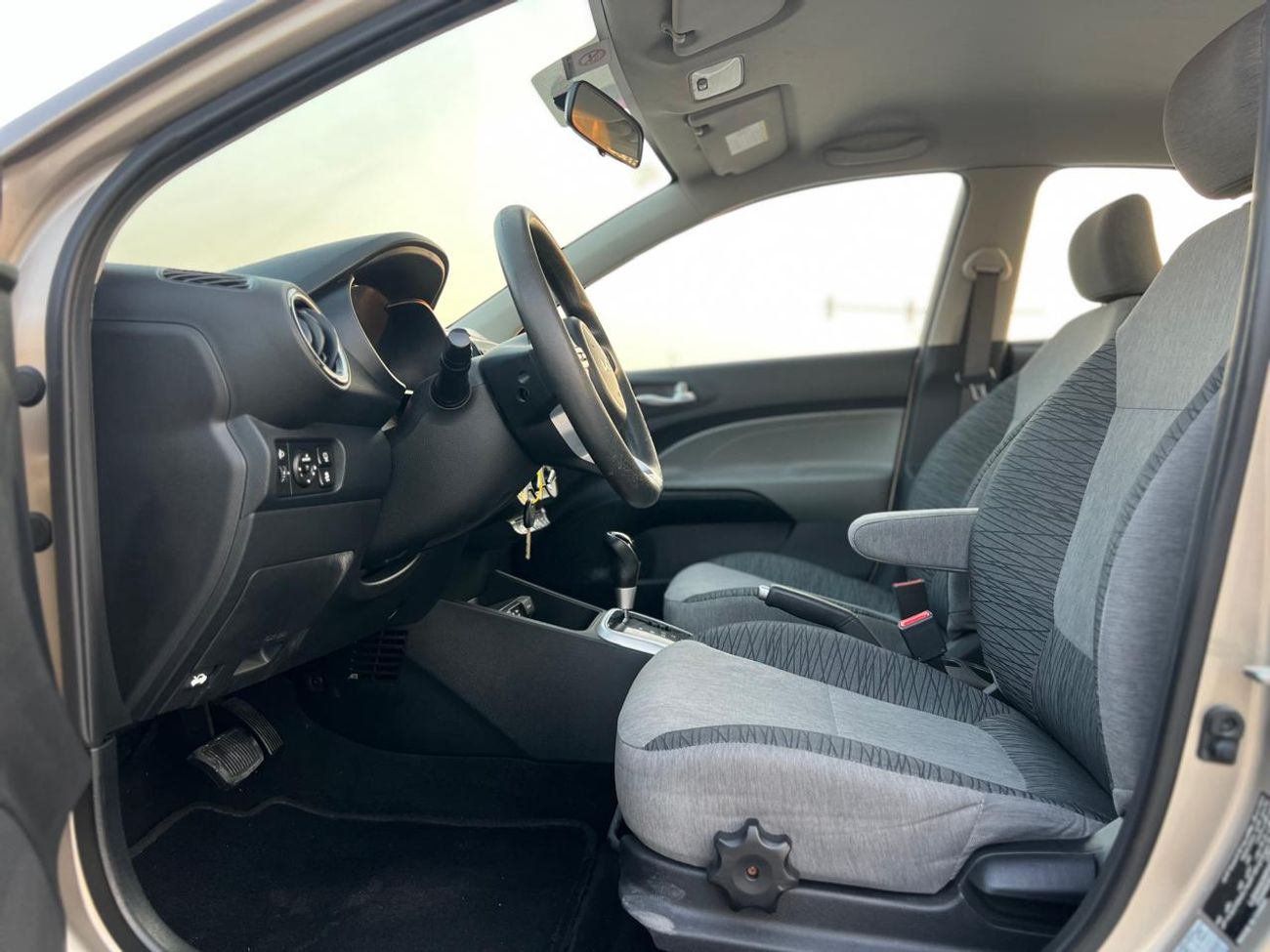 Kia Pegas EX