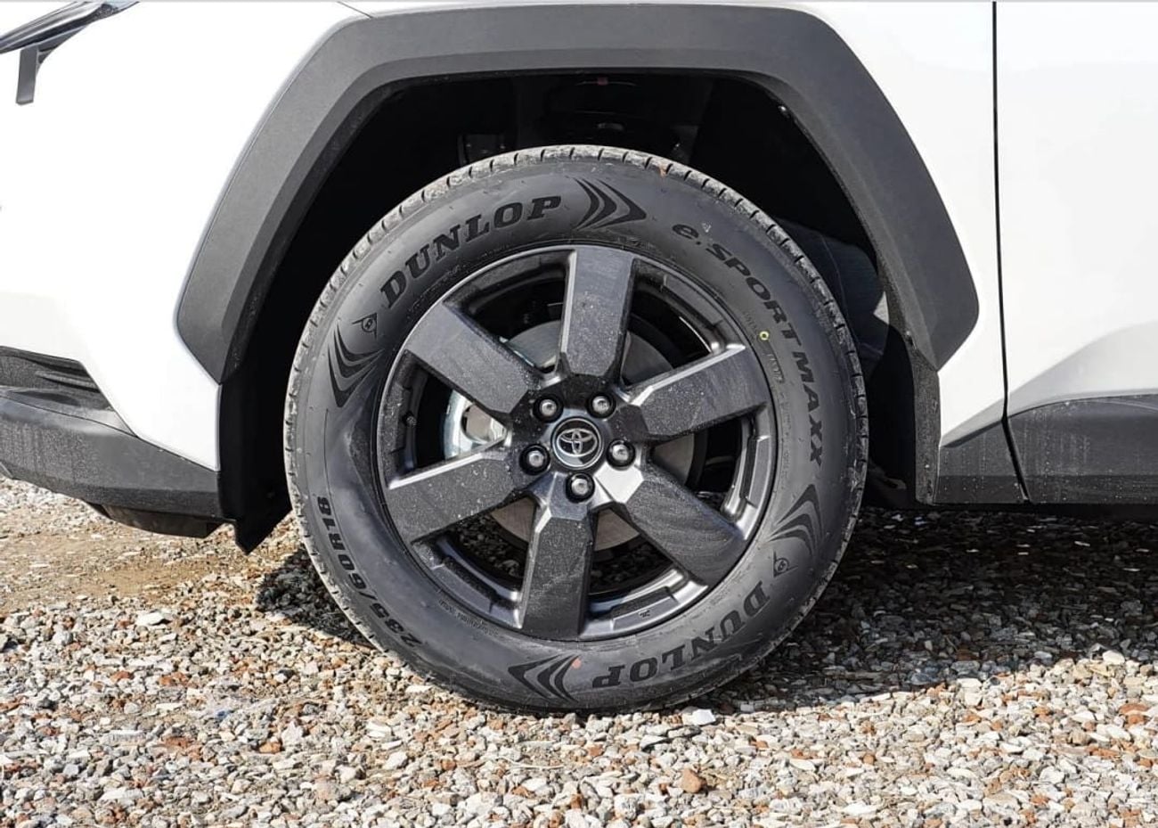 تويوتا راف ٤ XLE HEV تويوتا RAV4 2026، محرك 2.5 لتر هجين، دفع رباعي، فئة فاخرة