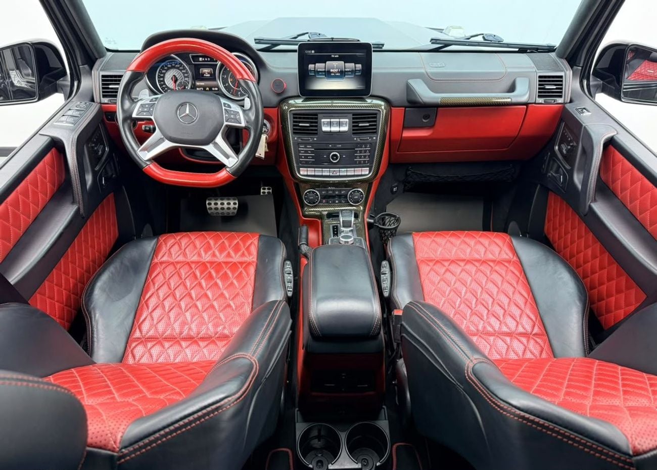 Mercedes Benz G63 AMG STANDARD 2018 Mercedes Benz G63 AMG, Full Service History, Carbon Fiber Interior, Fully Loaded, GCC