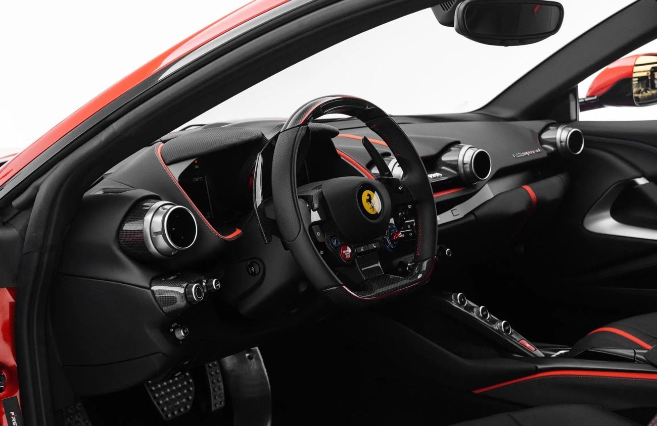 فيراري 812 GTS 6.5L V-12 Engine