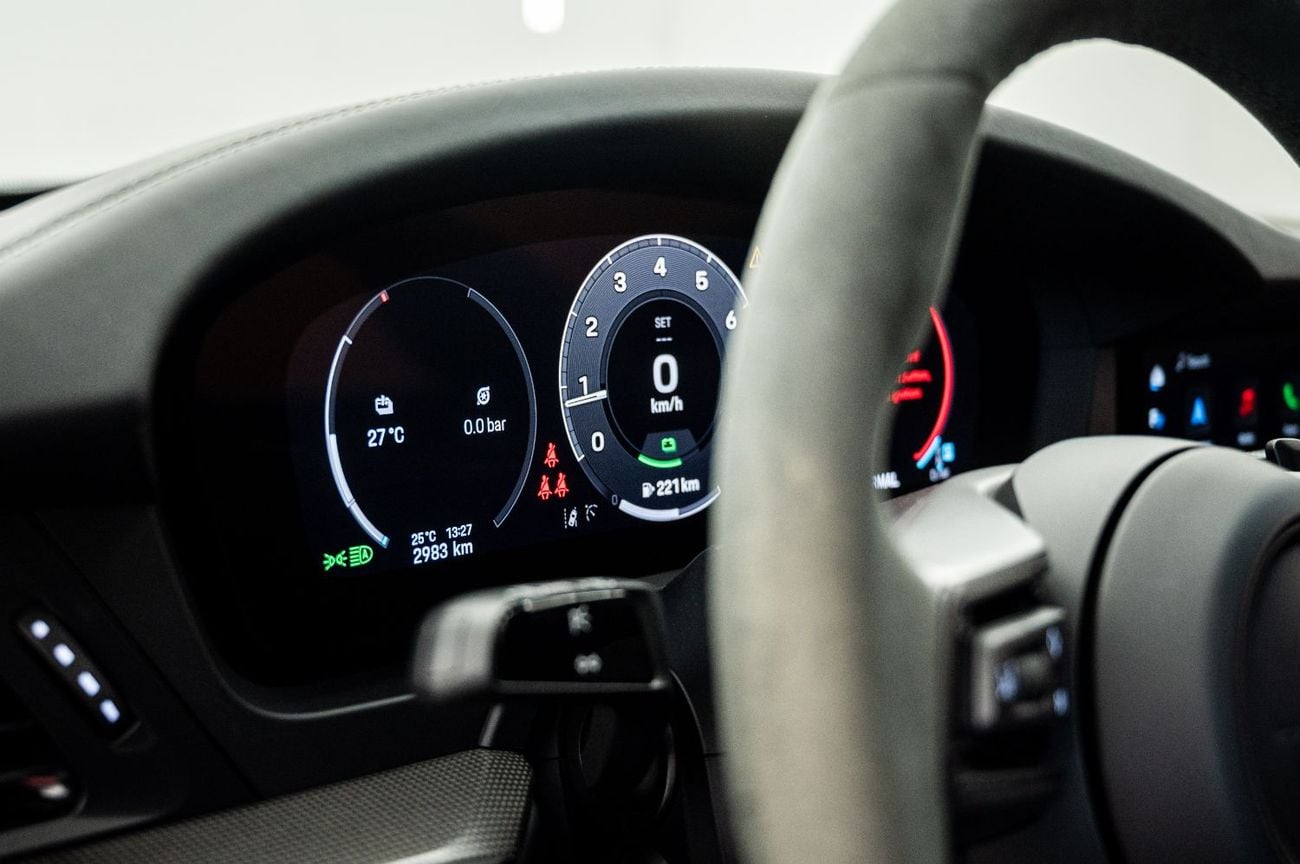 Porsche 911 TARGA 4GTS GCC Specs | Warranty | As Brand New Condition