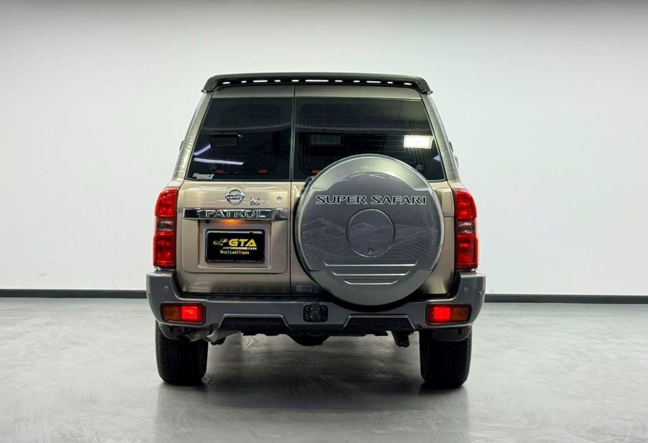 Nissan Patrol SUPER SAFARI 2024 Nissan Patrol Super Safari Al Ostoura, Nissan Warranty+Full Service History, GCC Specs