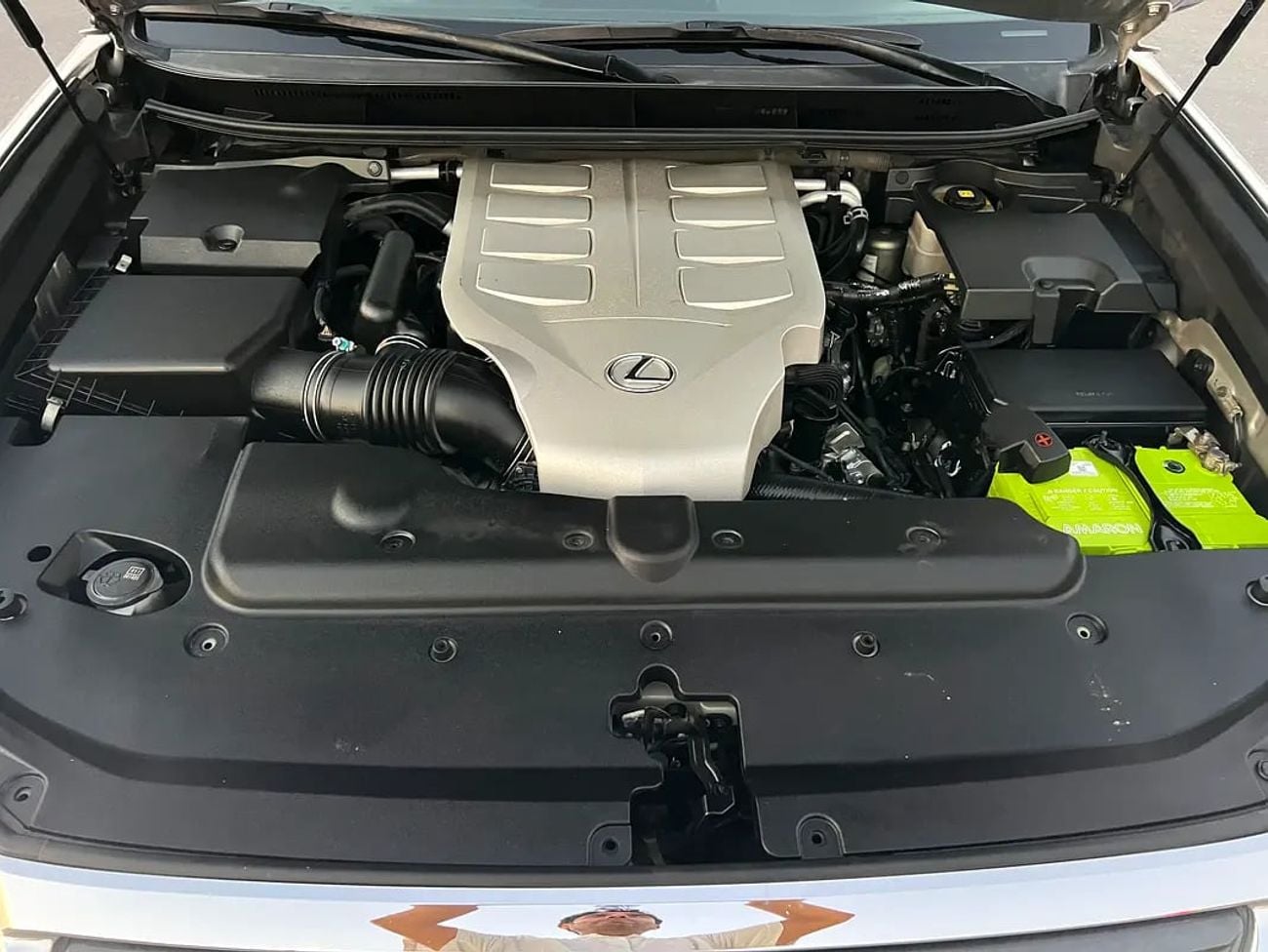 لكزس GX 460 GX 460 GCC Specs full option single owner full service history from al Futtaim automobile