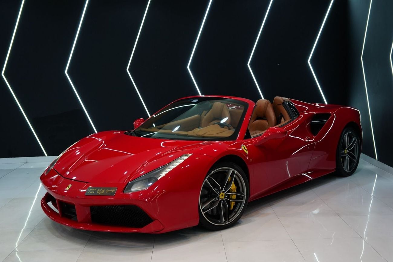 Ferrari 488 Spider Spider Carbon Exterior/Interior, Passenger Display, GCC Specs!!
