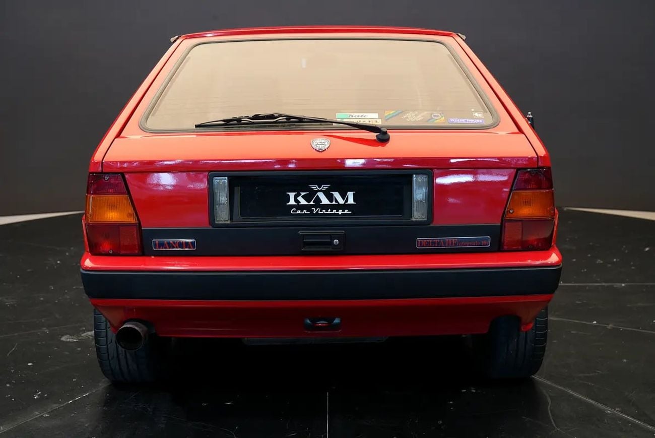 Lancia Delta HF INTEGRALE 16V