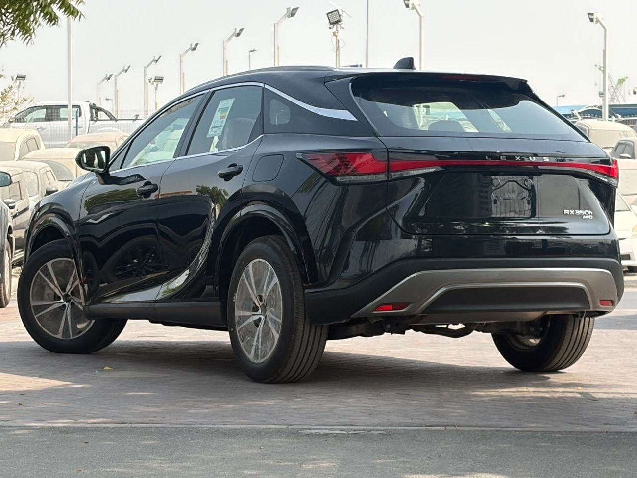 Lexus RX350h LEXUS RX350 | 2.5L V4 HYBRID | ELECTRIC WITH LEATHER SEATS | HEADUP DISPLAY | BLIND SPORT | SUNROOF