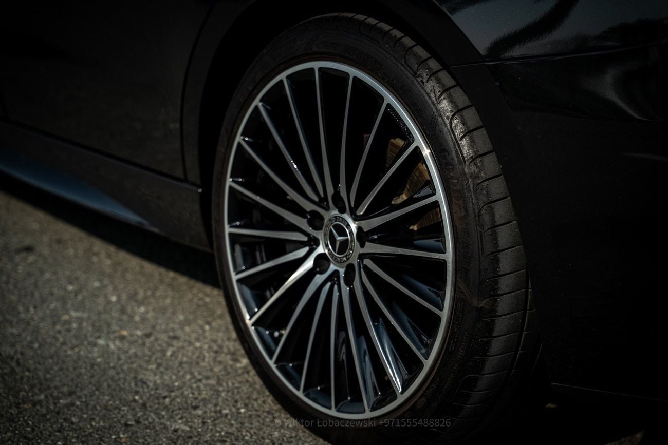 Mercedes Benz C300 STANDARD