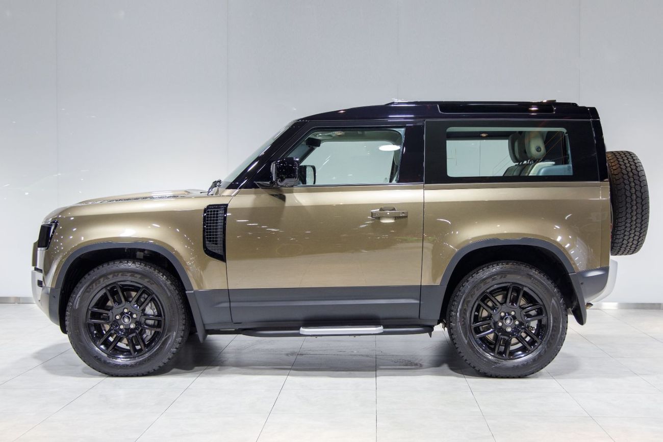 Land Rover Defender 2021 Land Rover Defender 90 P400