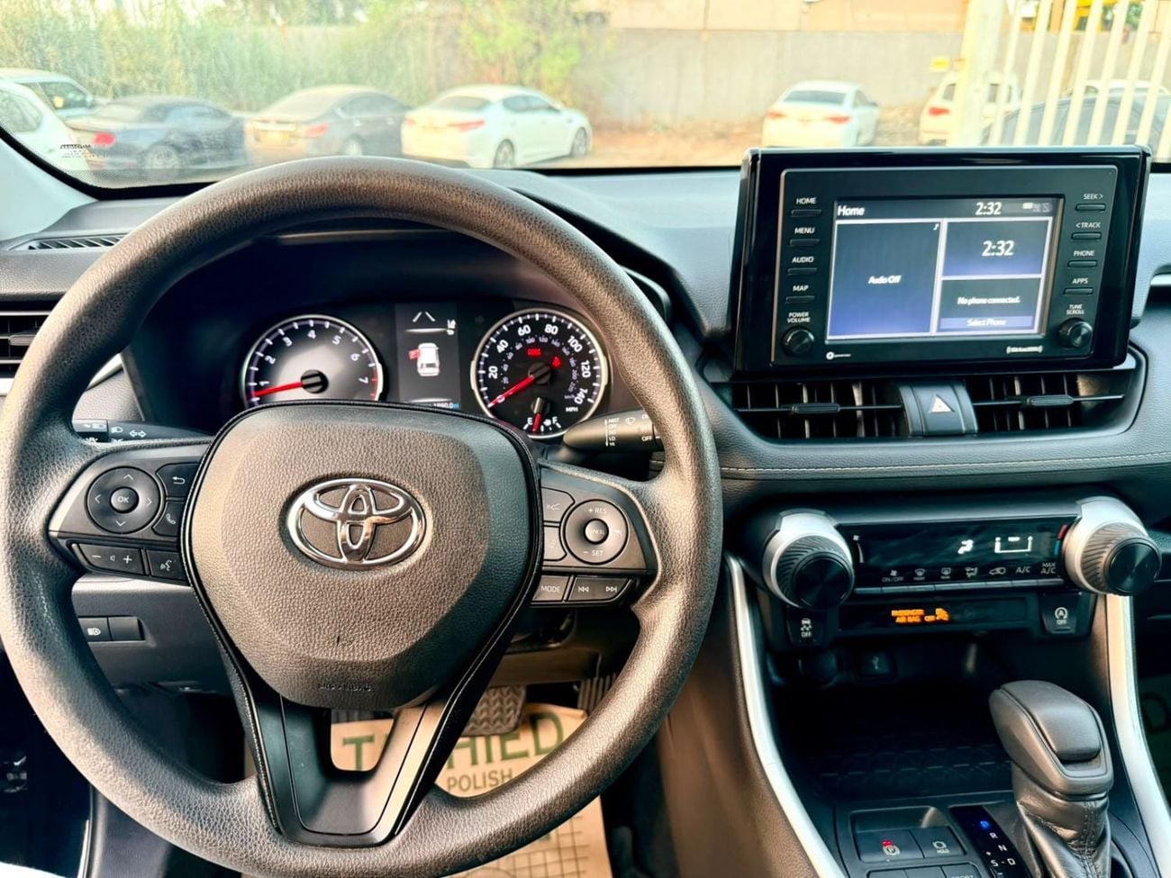 Toyota RAV4 LE