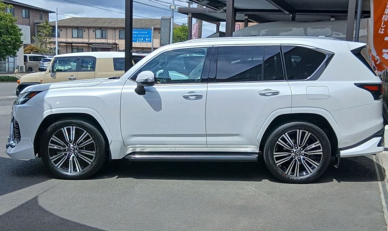 Lexus LX700h SIGNATURE LX700h 4WD IN RHD