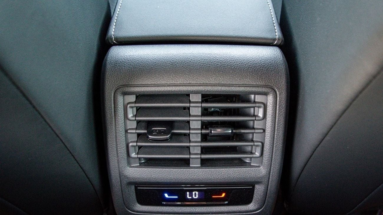 Volkswagen Golf R- TOPLINE VOLKSWAGEN GOLF 8 1.5L 2025 MODEL CHINESE SPECS (PRICE FOR EXPORT) CAN BE EXPORT
