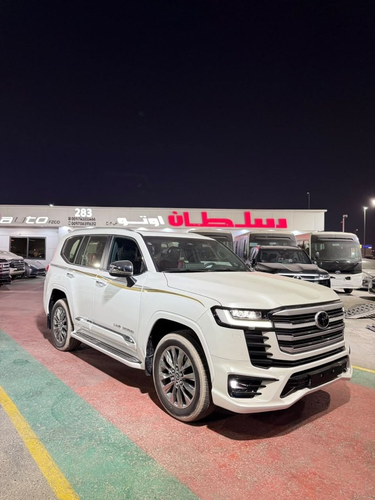 تويوتا لاند كروزر VXR