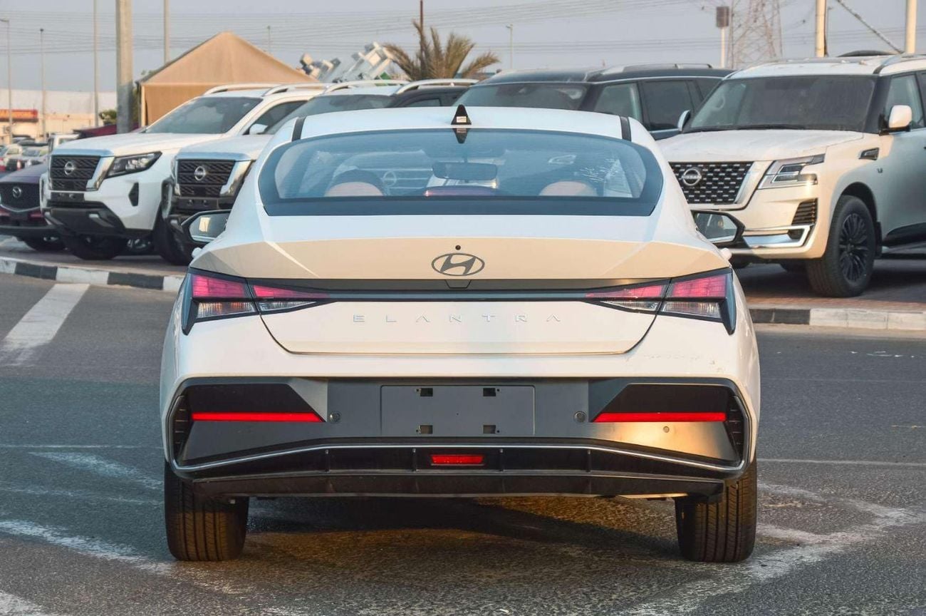 Hyundai Elantra SMART 1.5L FWD PETROL SEDAN 2026