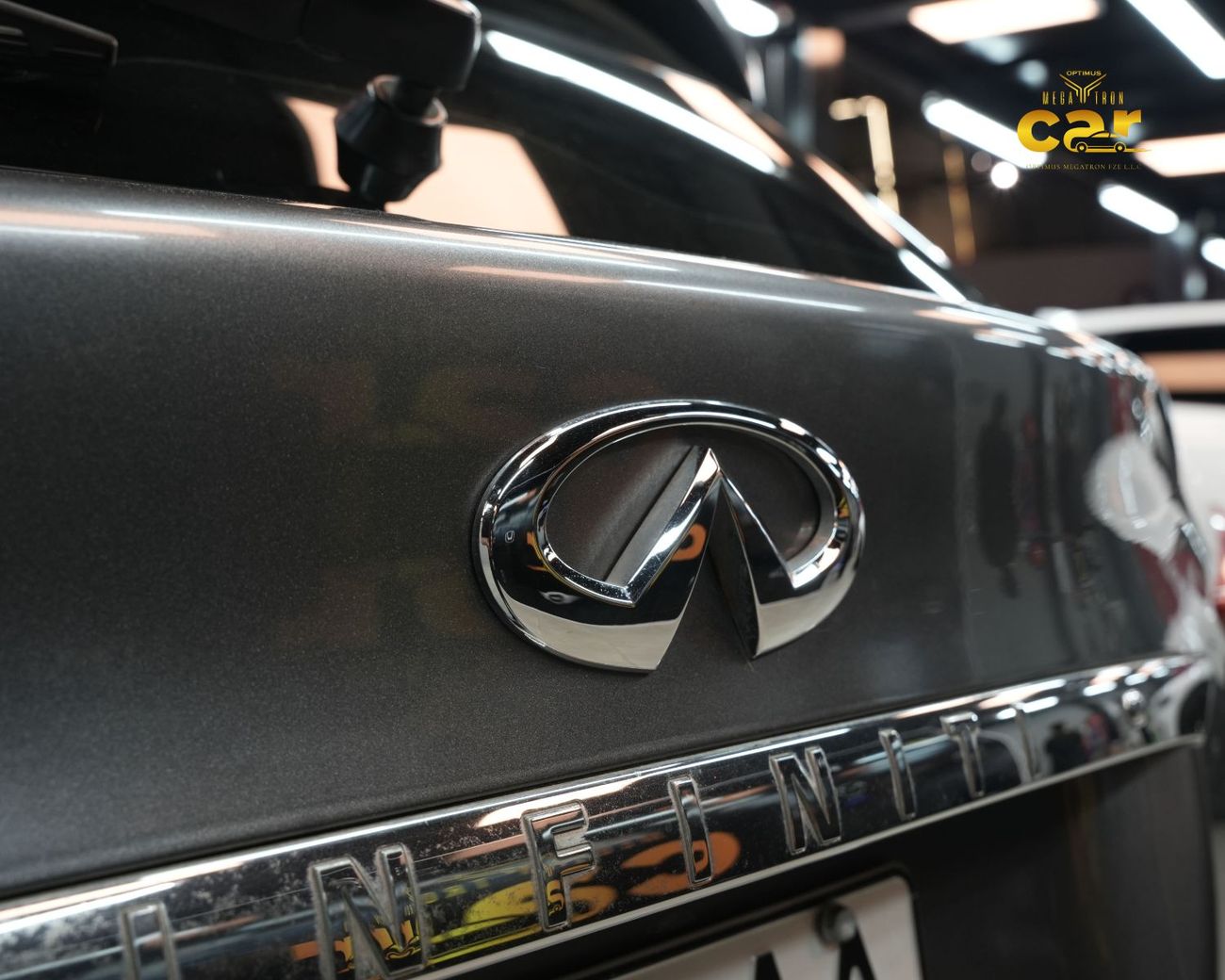 Infiniti QX70