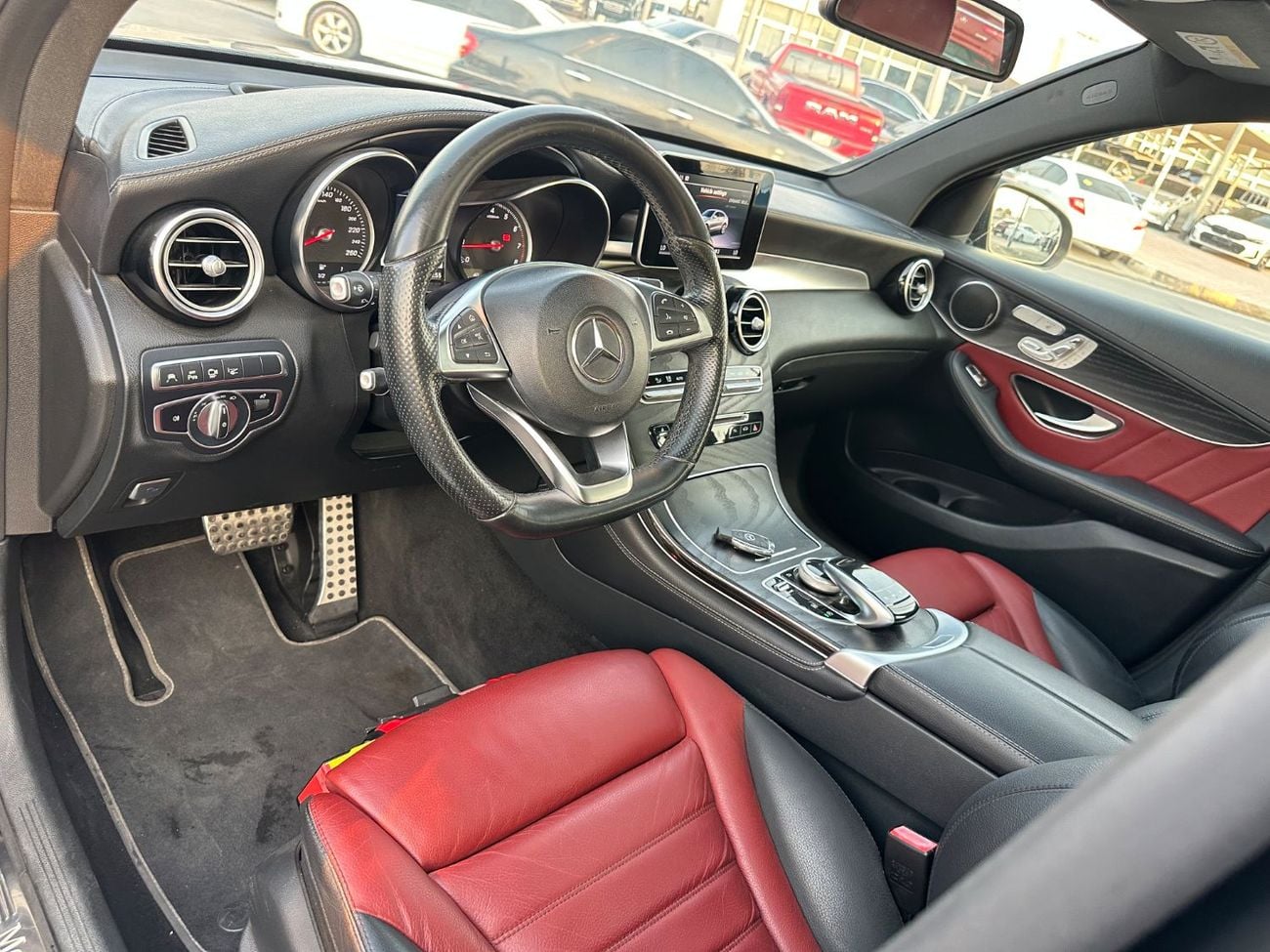مرسيدس بنز GLC 250 AMG