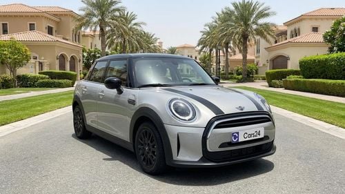 ميني كوبر STANDARD كارس24 هي سوق ضخم للسيارات المستعملة موثوق ومضمون ٪كارس24 هي سوق ضخم للسيارات المستعملة موثوق ومضمون