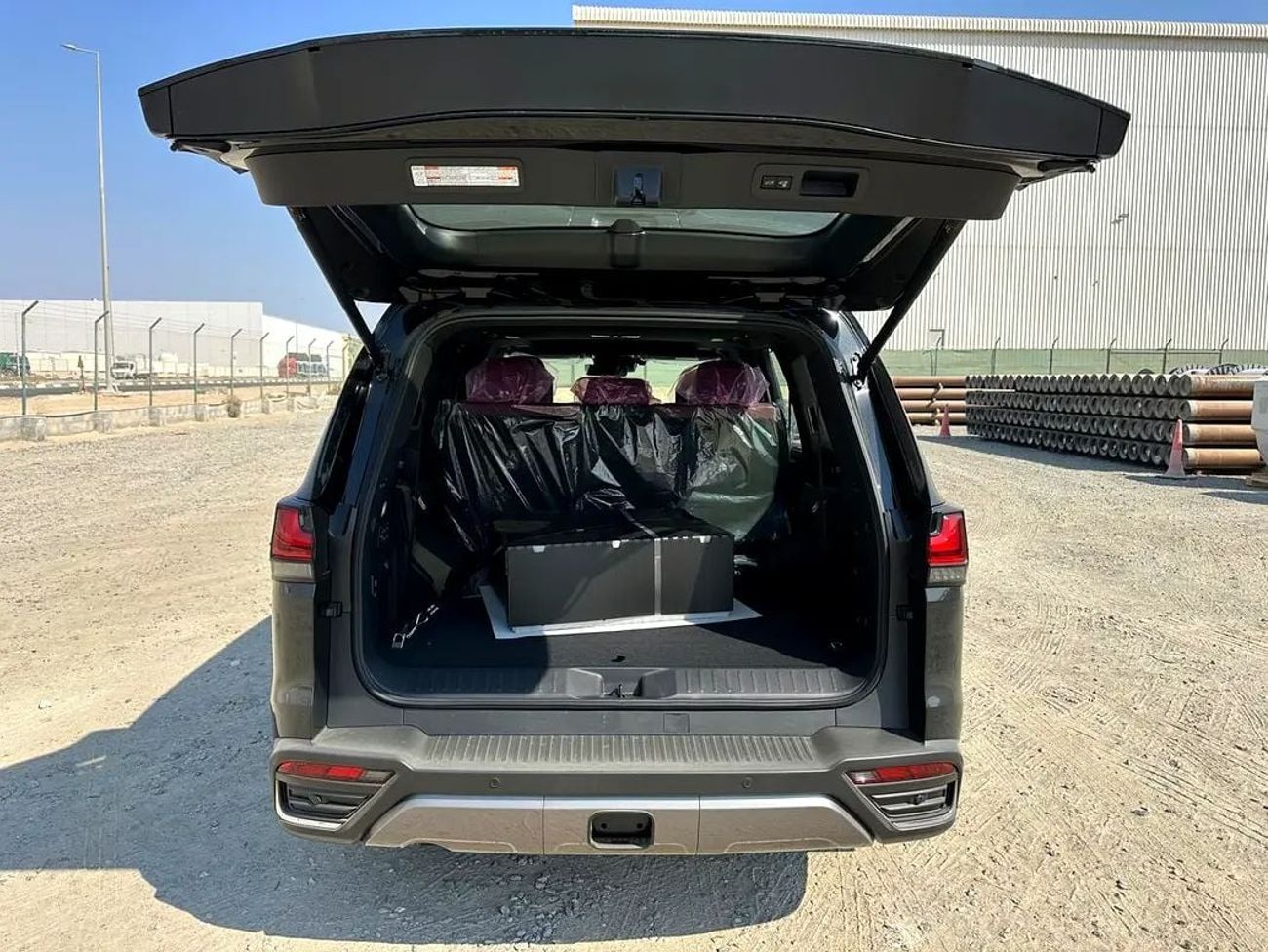 لكزس LX 600 سيجنتشر 2026 Lexus LX600 Signature (7-Seater) 3.5L V6 Twin-Turbo Petrol A/T 4WD Export Only