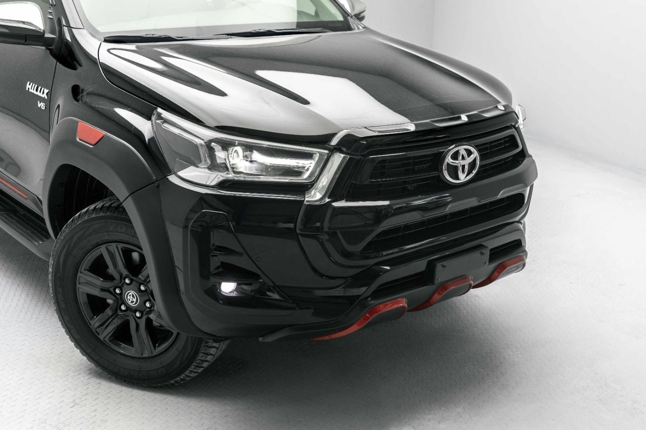 تويوتا هيلوكس 4.0L - Attitude Black Inside Black | Export Only