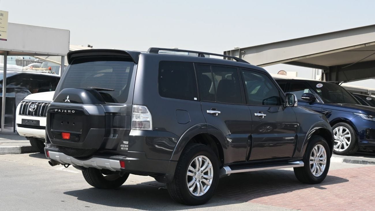 Mitsubishi Pajero GLS H/L PLATINUM