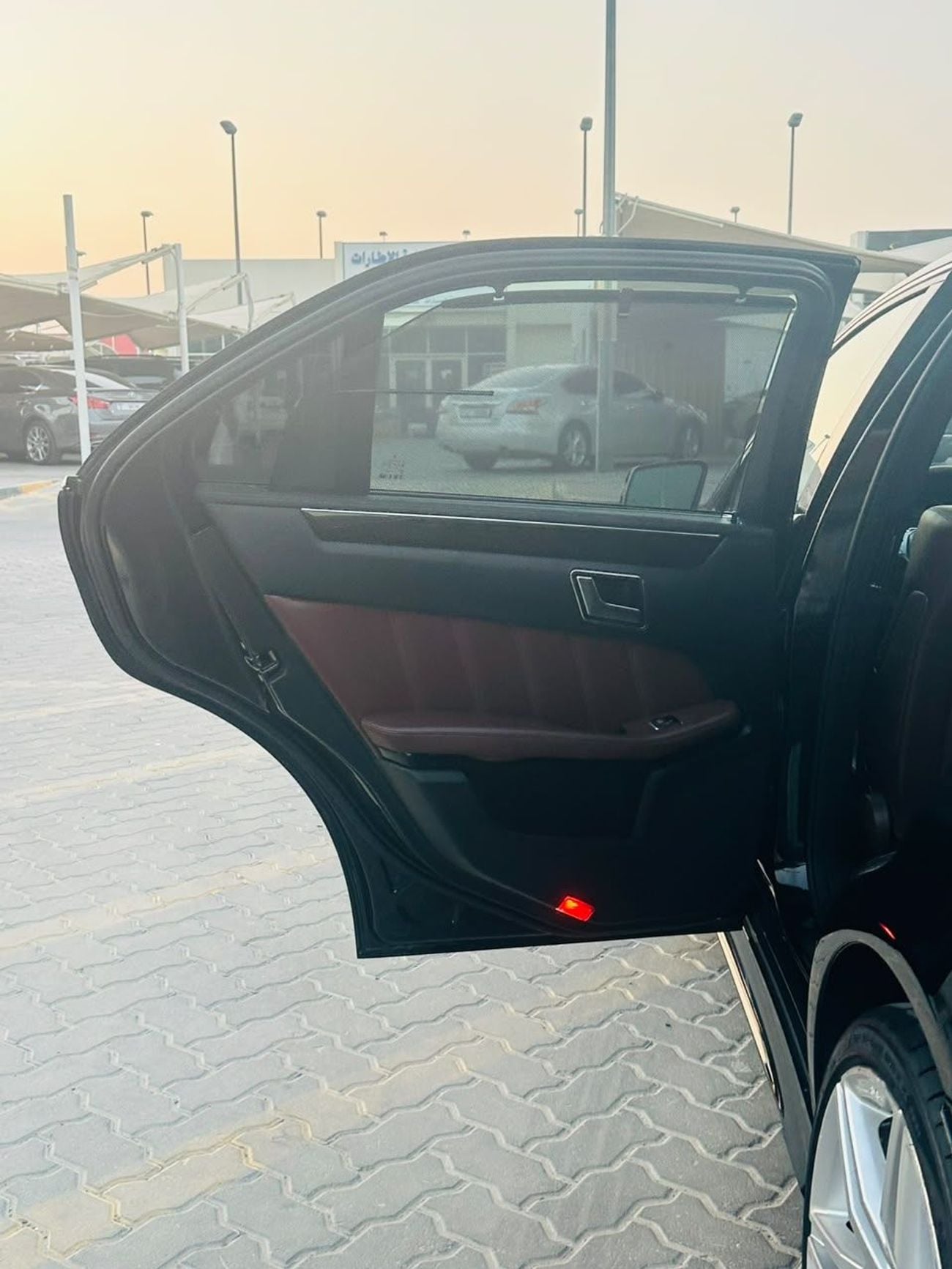 Mercedes Benz E300 ELEGANCE AMG