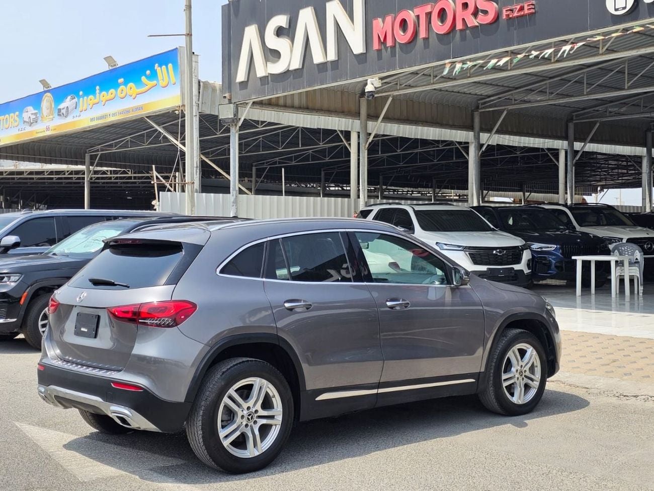 Mercedes Benz GLA250 STANDARD
