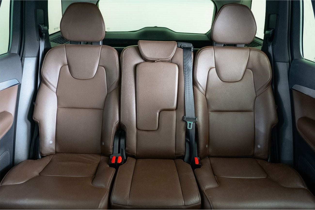 Volvo XC90 T6 MOMENTUM