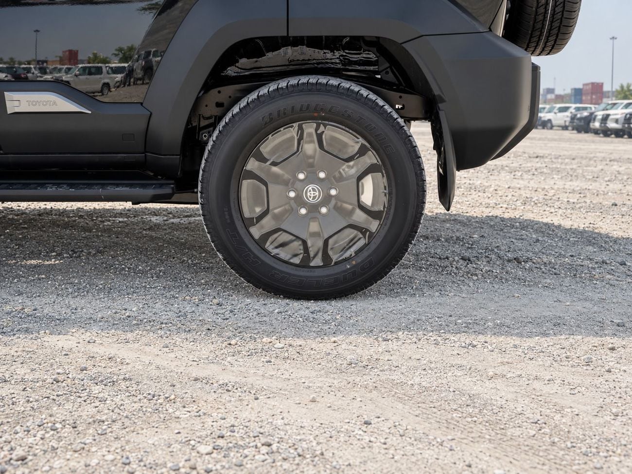 Toyota FJ Cruiser ECTAV0136 - 2027 Toyota FJ Cruiser - 2.7L Petrol Auto - Black