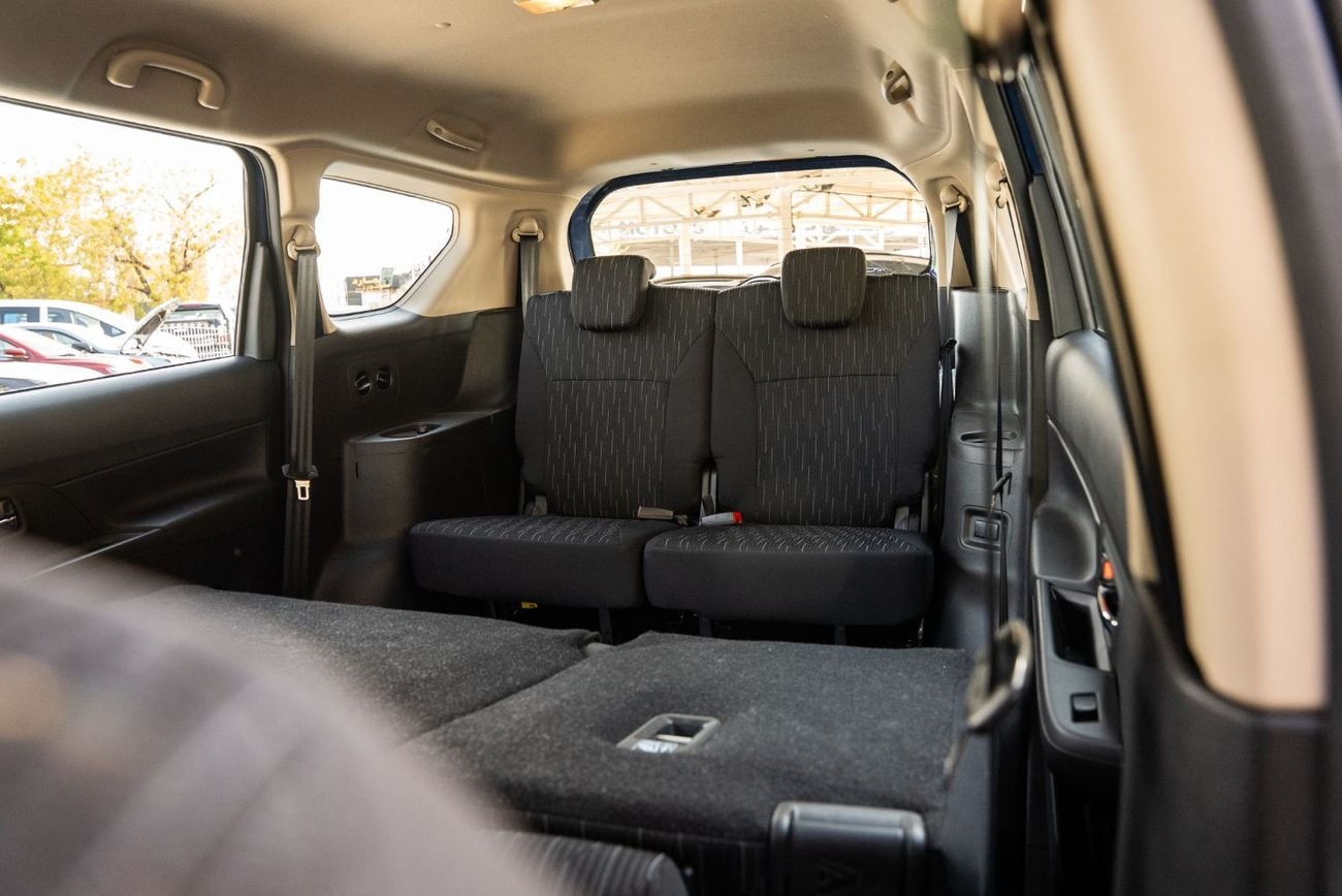 Suzuki Ertiga GL 2025 GCC Specs 7-Seater 1.5L 4 Cylinders GCC Brand New