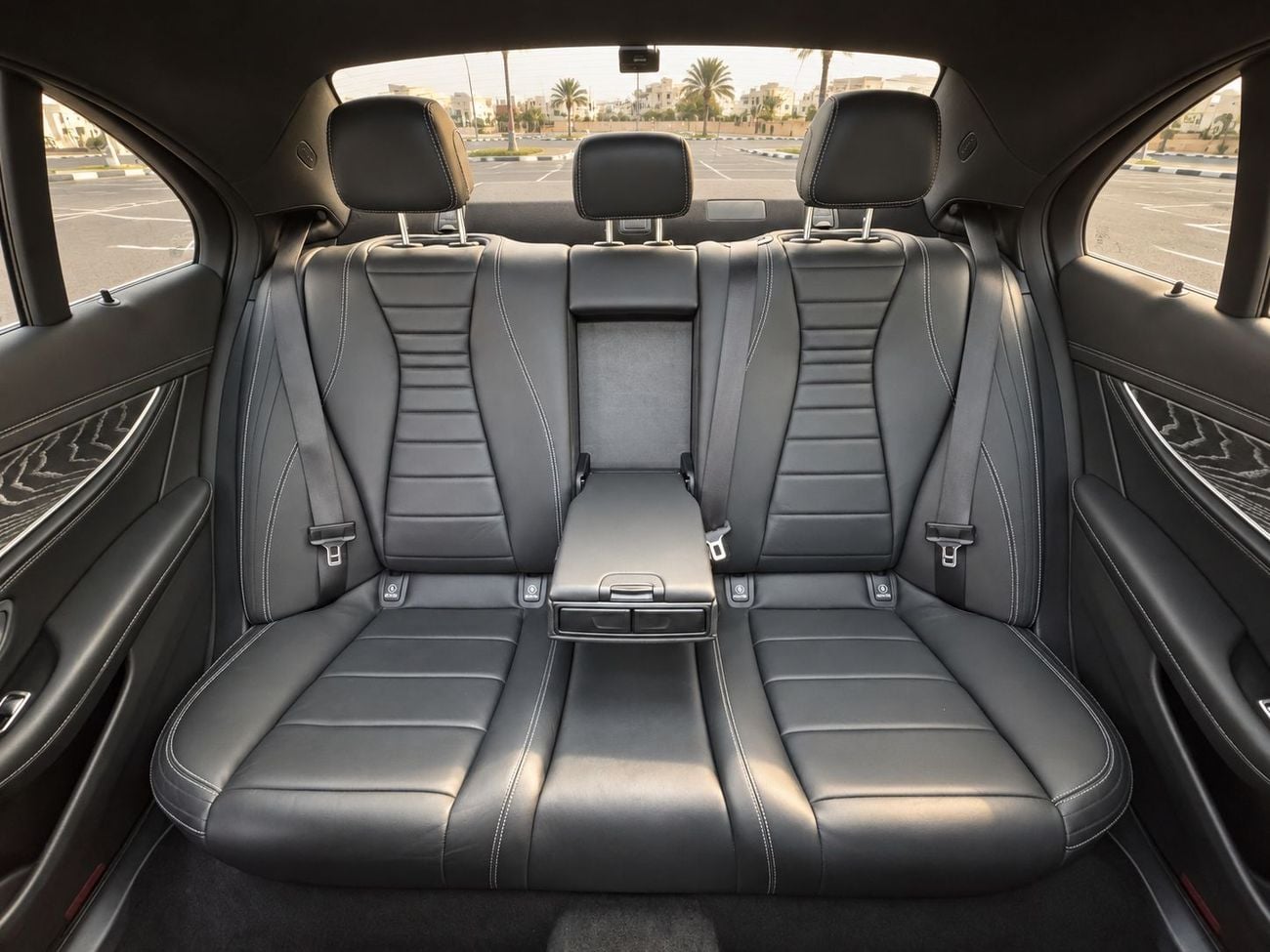 Mercedes Benz E350 AMG LINE