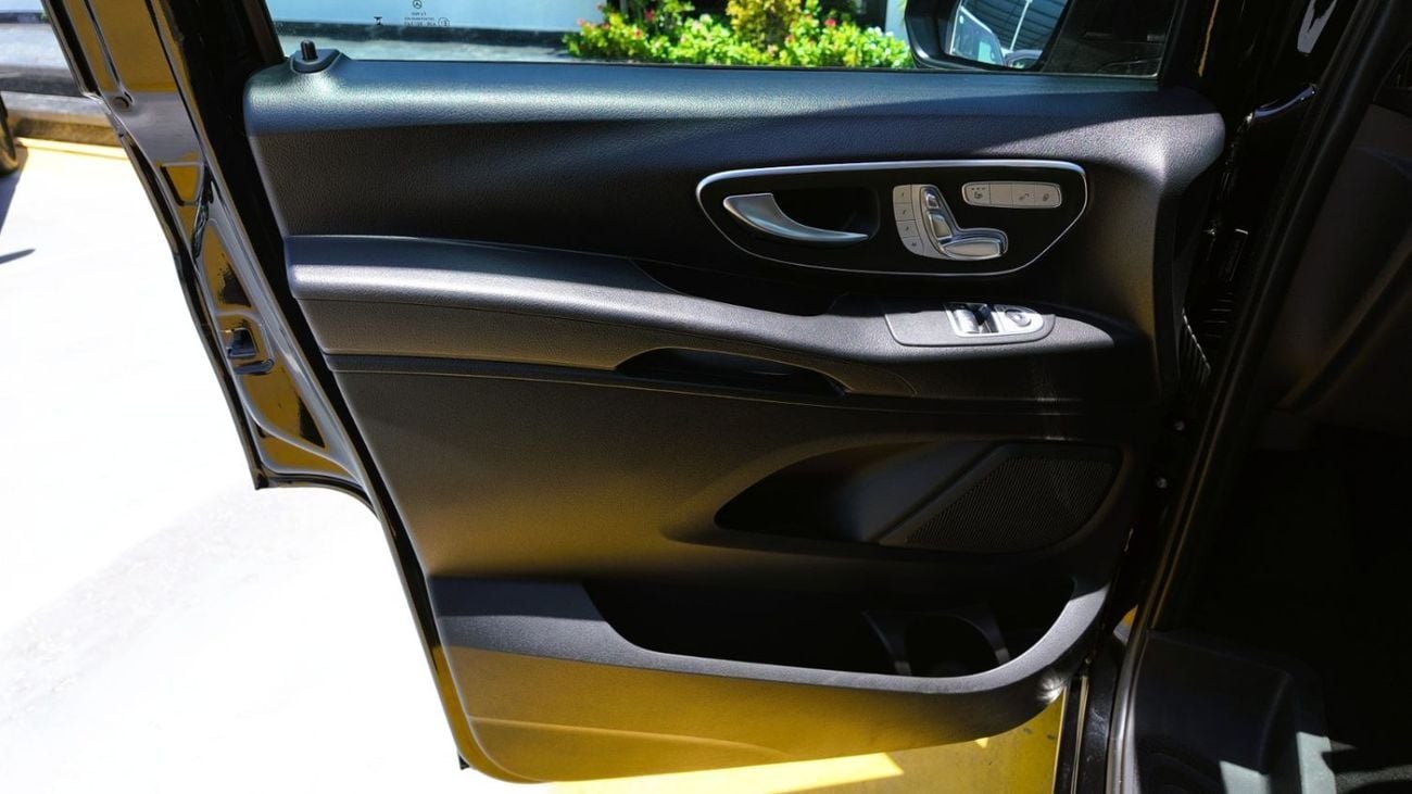 مرسيدس بنز فيتو BUSINESS EDITION 2.0L PETROL 2025 (10 SEATERS) 2025 Mercedes-Benz Vito | 2.0L Turbo | 231 HP | 10-Seaters