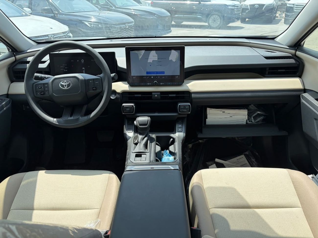 Toyota RAV4 Basic 2.0L V4 PETROL | PUSH START | DVD CAMERA | LEATHER SEATS | Rear A/C | 4WD