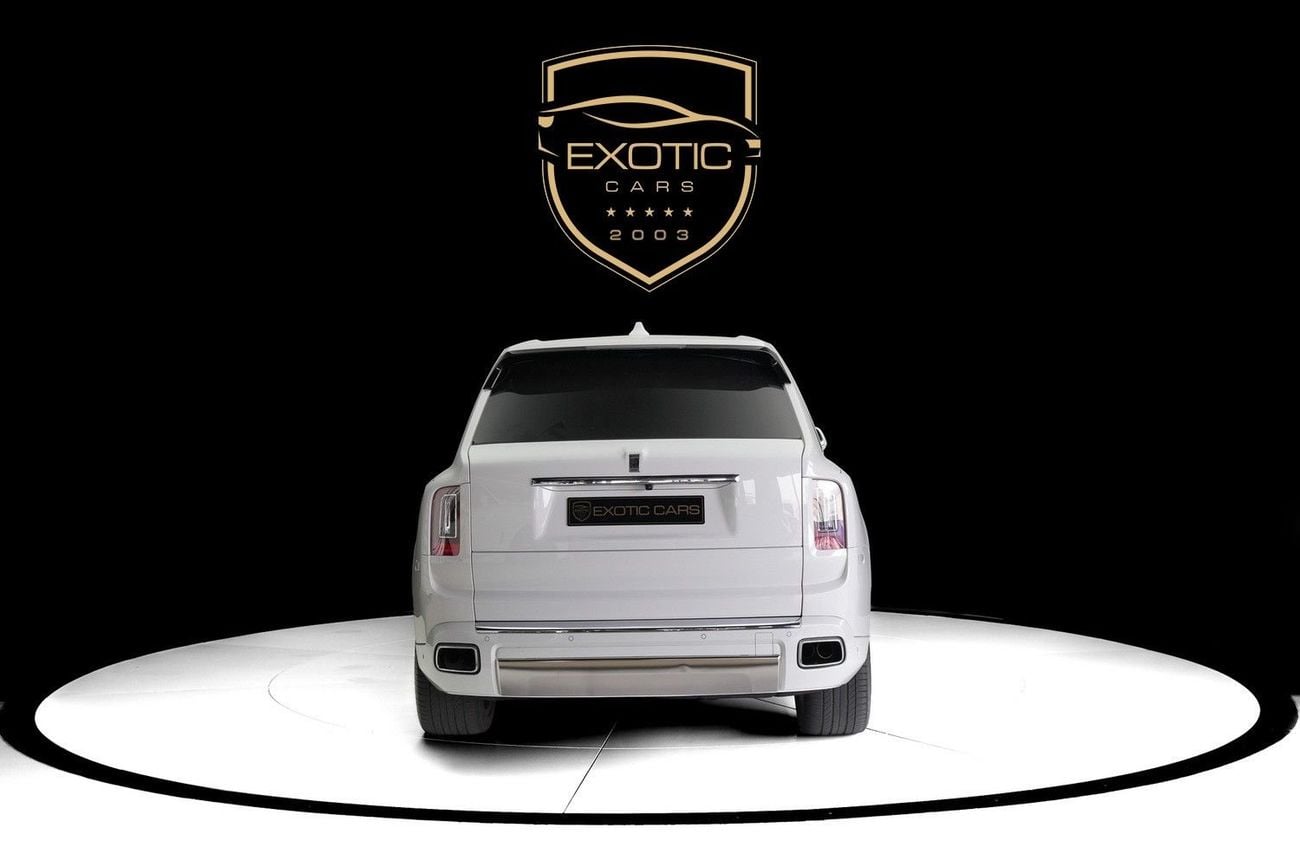Rolls Royce Cullinan STD (6.8L · 12 Cyl · Automatic · Petrol · SUV/Crossover · All Wheel Drive · 5 Seats · 5 Door)