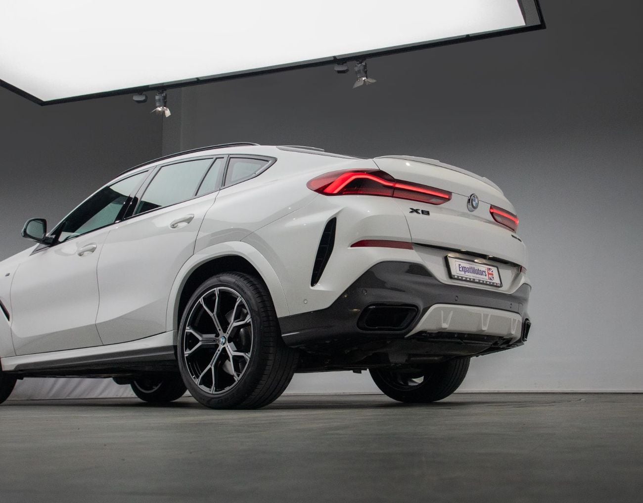 بي أم دبليو X6 XDRIVE40I M SPORT
