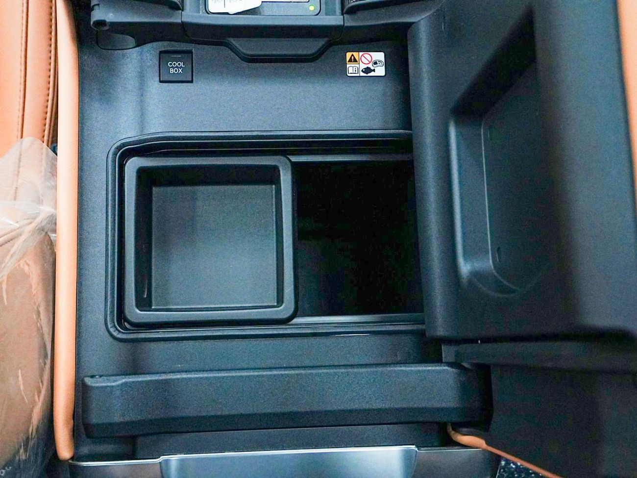 لكزس LX 600 SIGNATURE