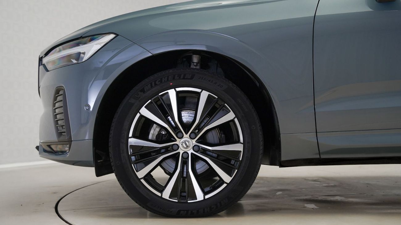 فولفو XC 60 B5 Ultimate Dark