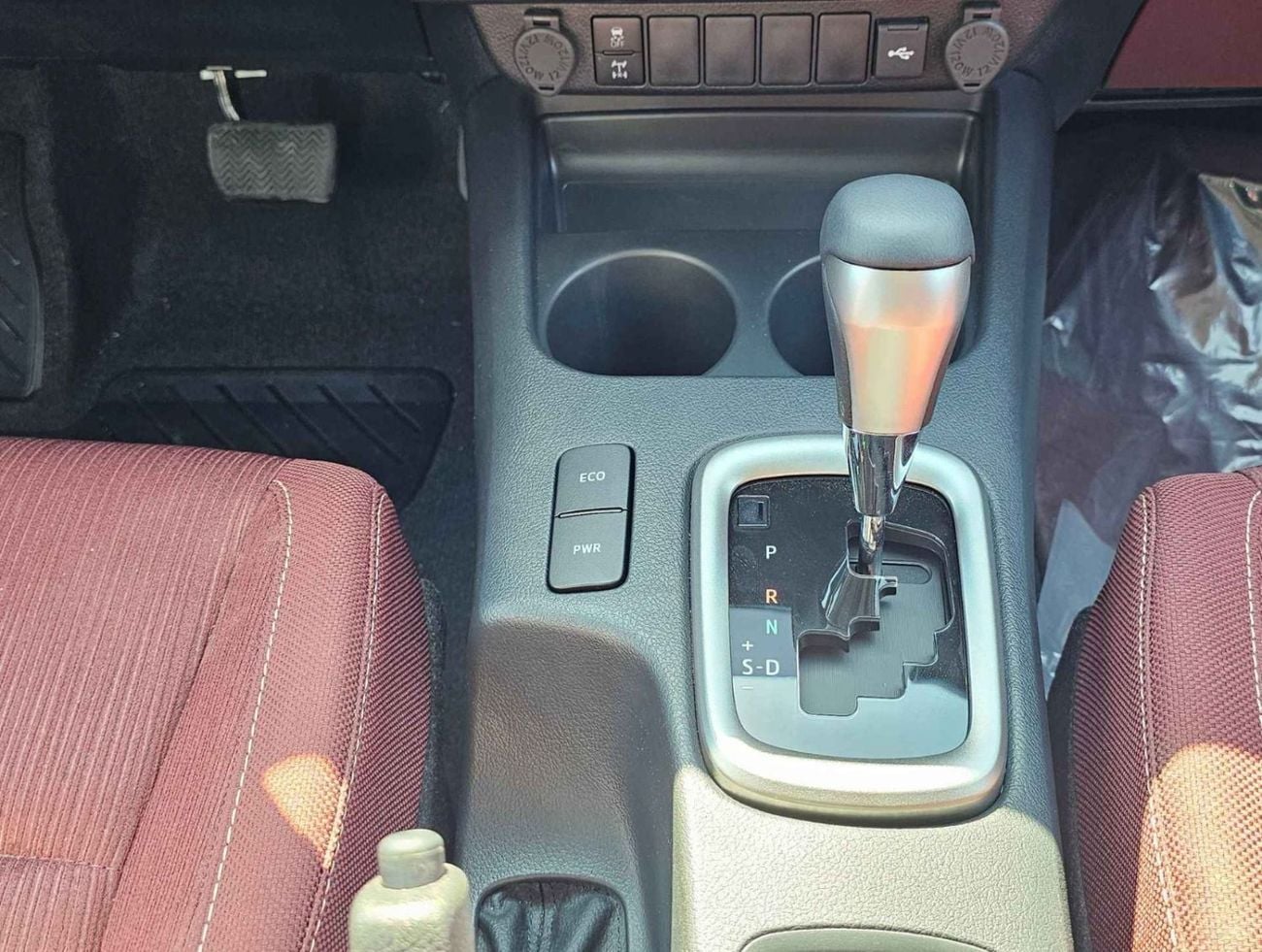 Toyota Hilux SR5 TRD 4.0L PETROL SR5 TRD || 4.0L PETROL V6 4WD | WOOD INTERIOR W VISOR | BLIND SPOT | DIFFLOCK | DVD+CAMERA | READY S