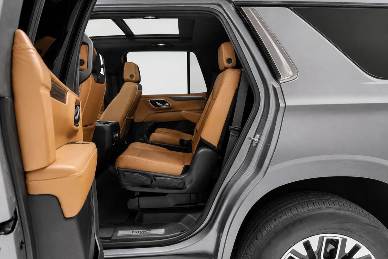 GMC Yukon SLT l 5.3 V8 2021 l Panoramic Roof l AED 1,958 / Monthly